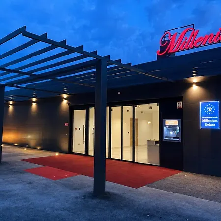 Hotel Millenium Deluxe