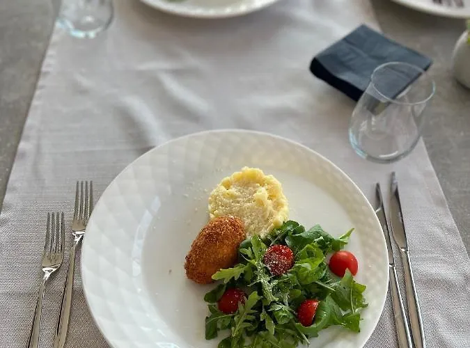 Millenium Deluxe 4* סלצה