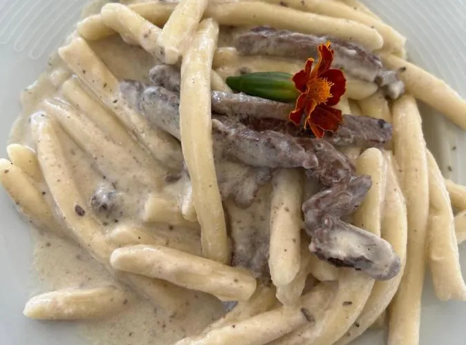 מלון Millenium Deluxe 4*