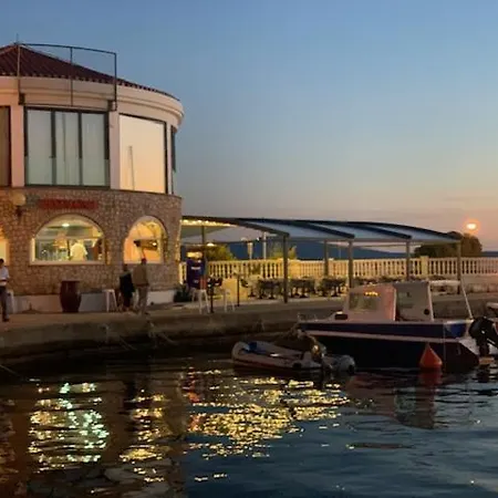 Hotel Millenium Deluxe Selce