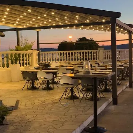 Hotel Millenium Deluxe Selce