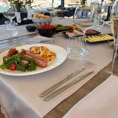 Millenium Deluxe 酒店 4*