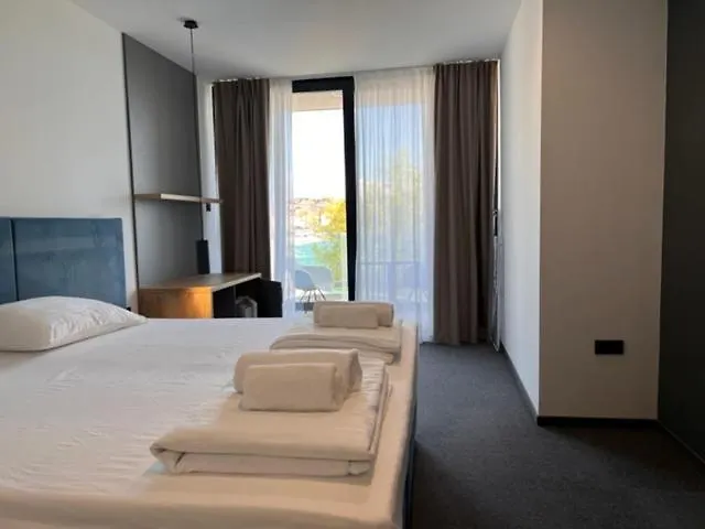 Millenium Deluxe Selce