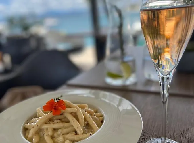 Hotel Millenium Deluxe 4*