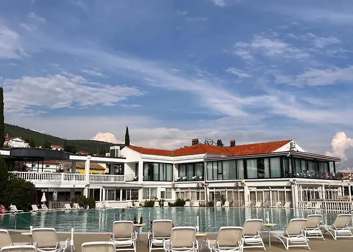 Hotel Millenium Deluxe 4*