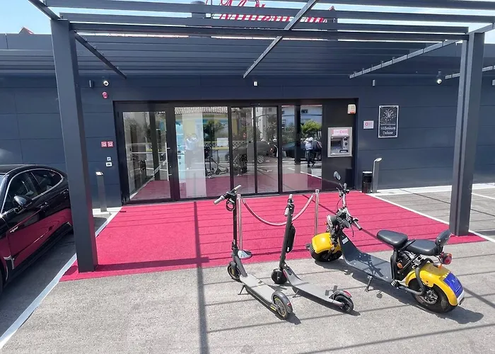 Hotel Millenium Deluxe 4*